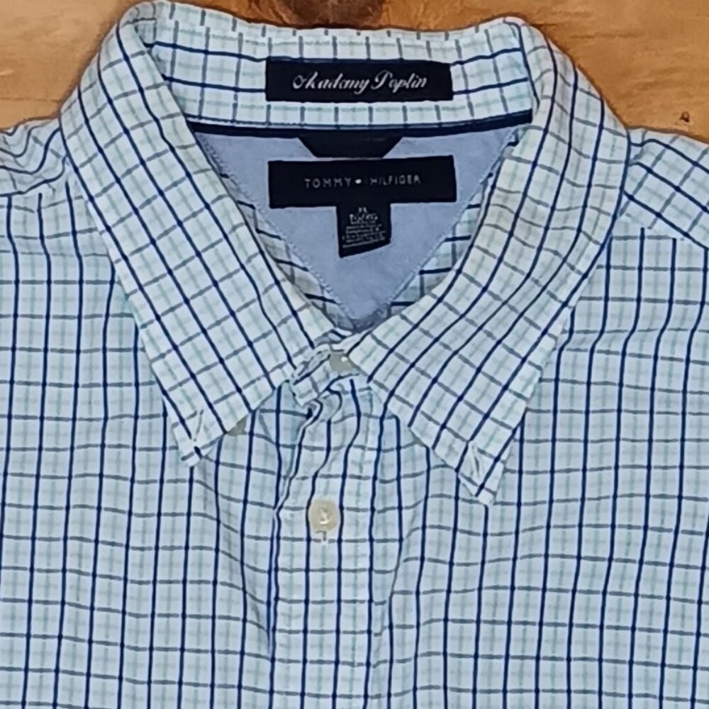 Ralph Lauren Academy Poplin Button-Down Shirt - Picture 2 of 2